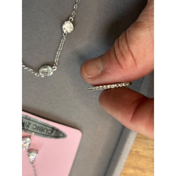Elegant Cubic Zirconia Jewelry Set With Necklace Earrings Bracelet & Ring In Sil - Picture 7 of 9